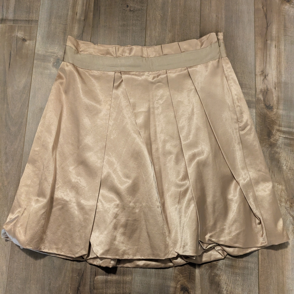 Club Monaco Beige gold skirt Great  formal and casual